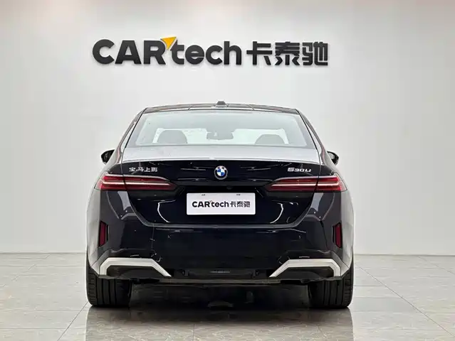 BMW 5 Series 2024 530Li Premium M Sport Package — фото 4