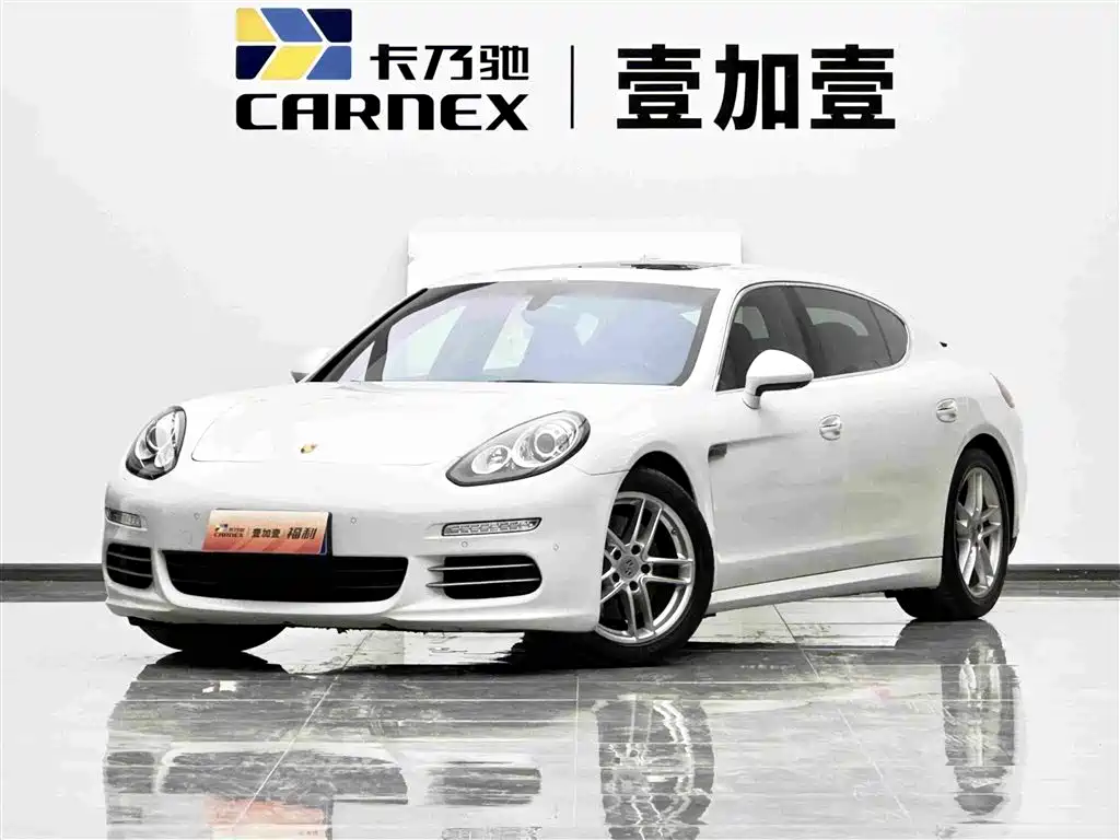 Фото 1 - Porsche Panamera