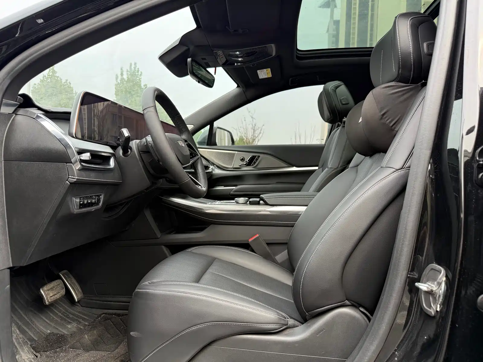 صورة 5 - Cadillac XT5
