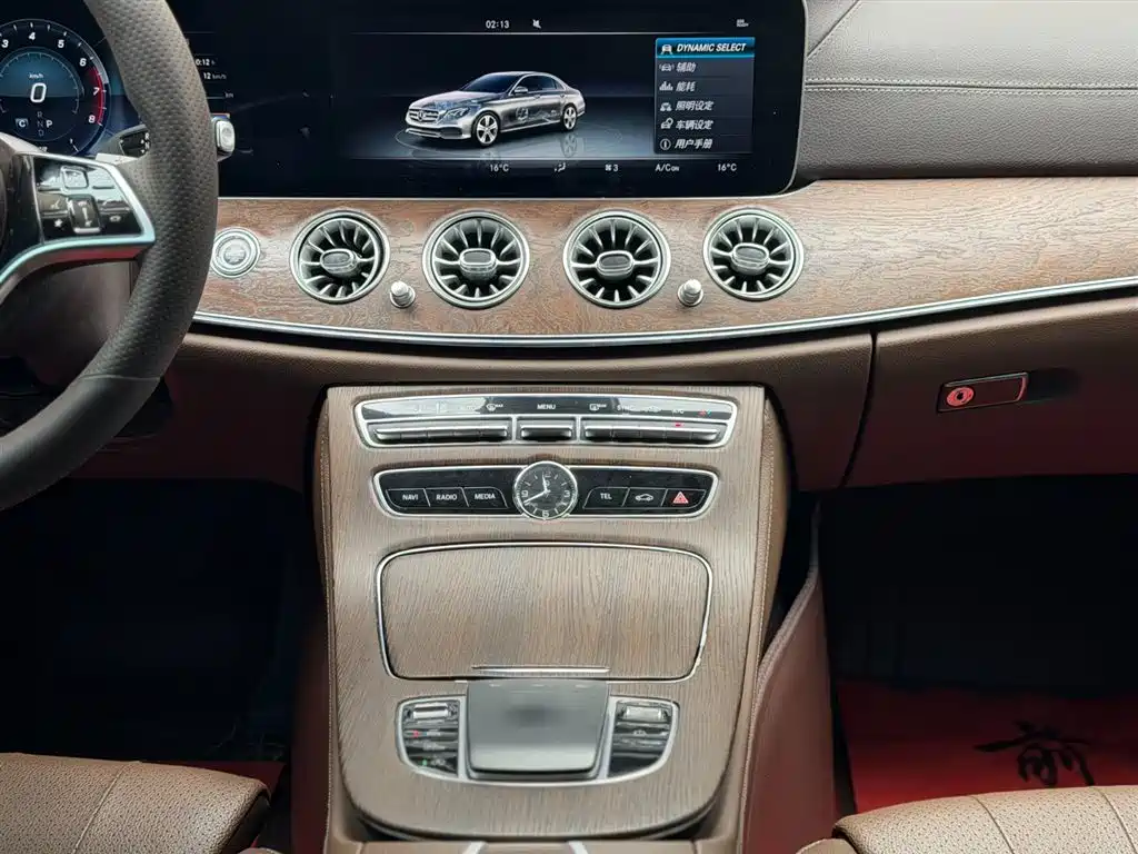 Mercedes-Benz E-Class 2016 E 200 L фото 7