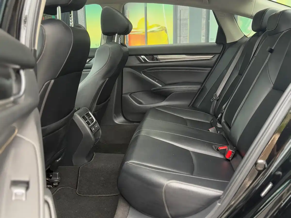 Honda Accord 2022 260TURBO Phantom Night Premium фото 10