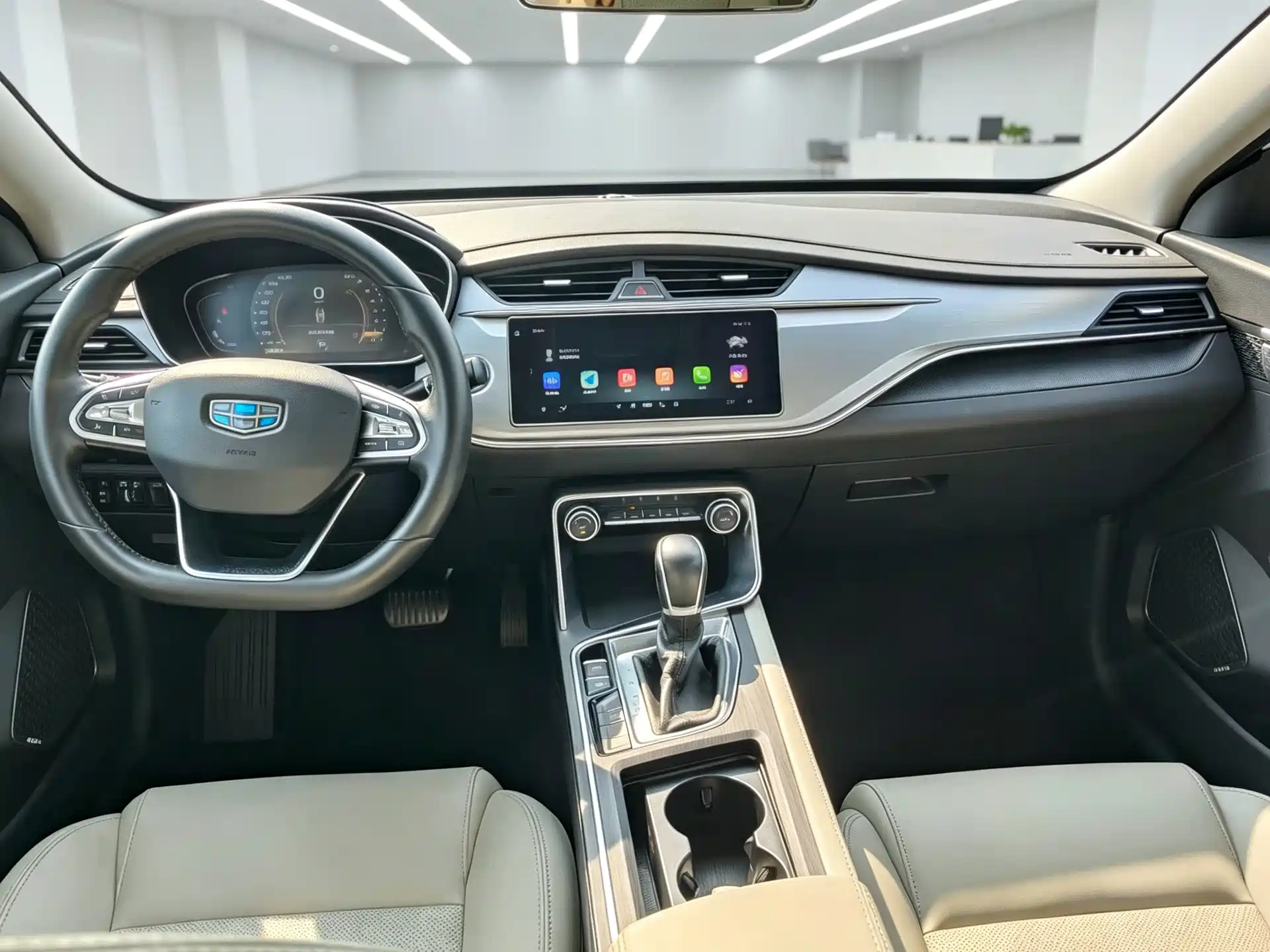 Фото 6 - Geely Binrui