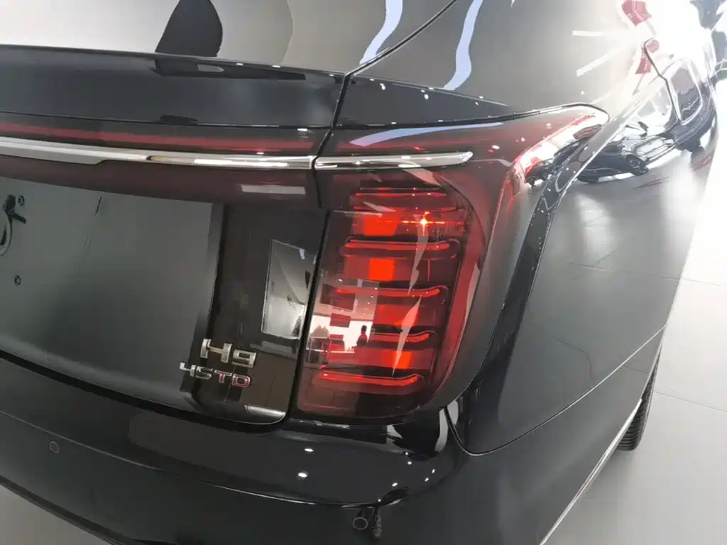 Hongqi H9 2025 2025 Facelift 2.0T 2WD Flagship Private Style Edition 5-seater