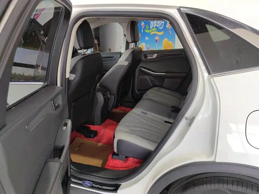 Ford Escape 2021 2020 EcoBoost 245 2WD Premium Edition