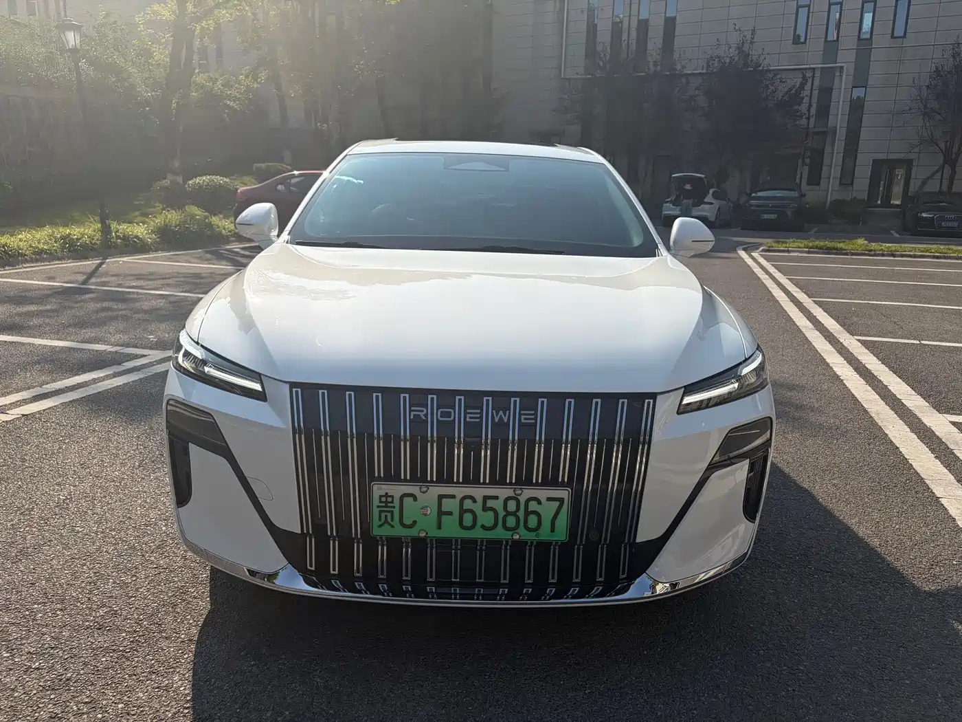 Roewe M7 DMH 2025 2025 Base