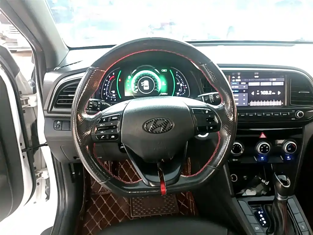 Hyundai Elantra 2019 1.4T Dual-clutch XuanDong·Vitality Type фото 11