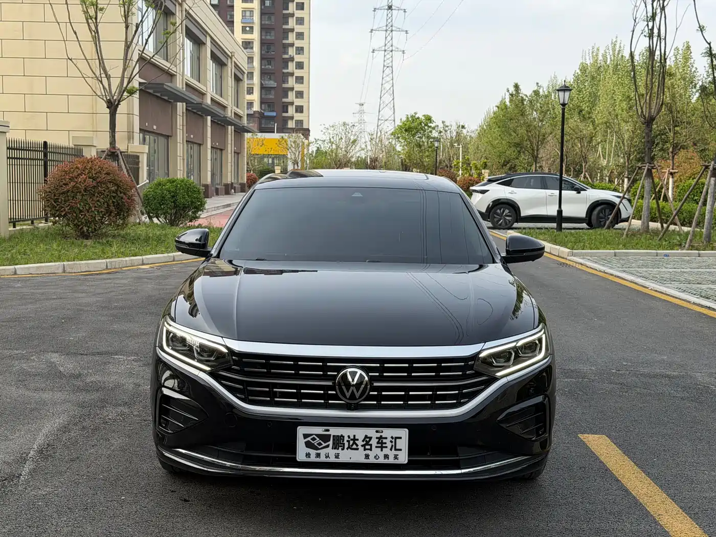 Volkswagen Passat 2023 Facelift 330TSI Luxury Edition фото 2