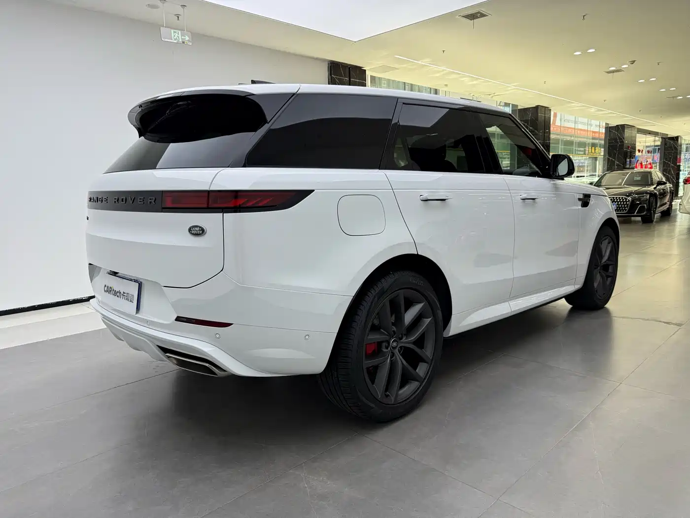Land Rover Range Rover Sport 2025 2024 400PS Dynamic SE
