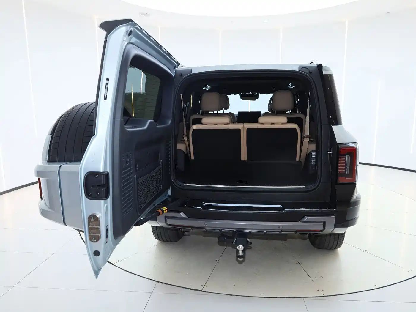 Fang Cheng Bao Leopard 8 2025 2025 Zhiyong Flagship 6-Seater