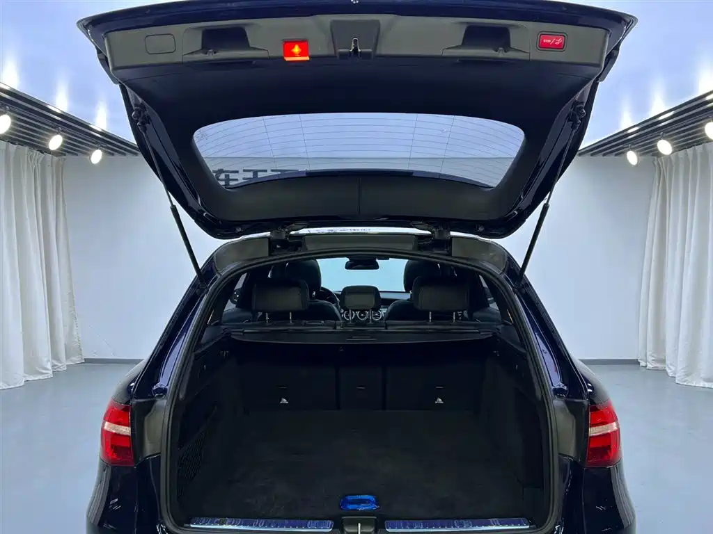 Mercedes-Benz GLC 2018 GLC 260 4MATIC Luxury фото 27