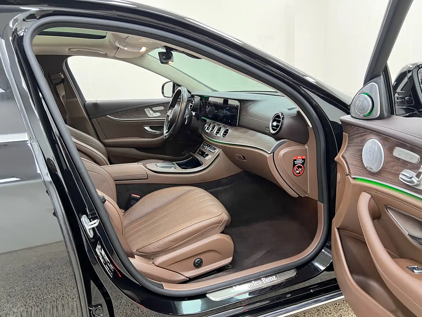 Mercedes-Benz E-Class 2021 E 300 L Premium фото 32