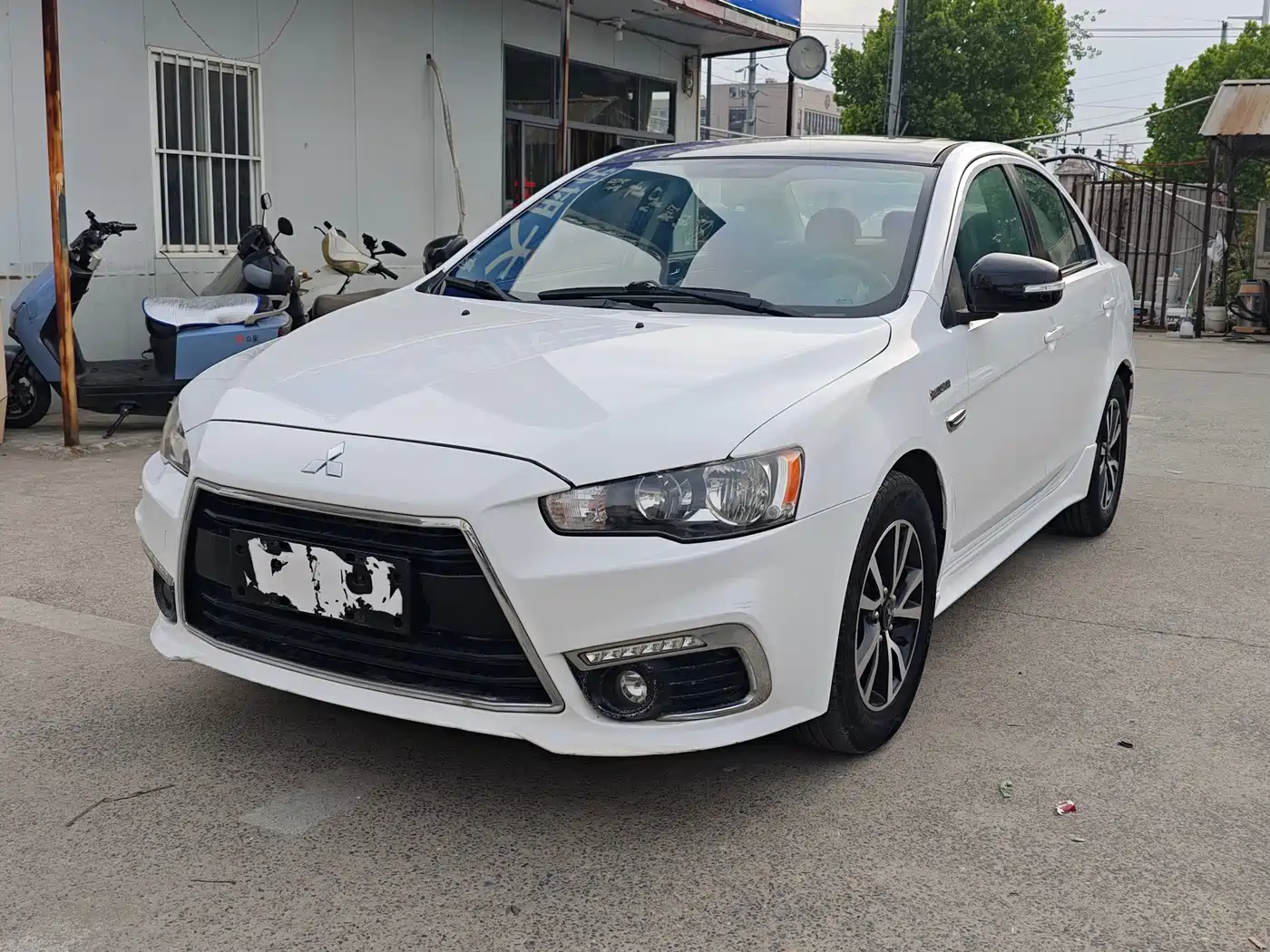 Mitsubishi Lancer EX 2016 1.8L Manual Black & White Replica Edition