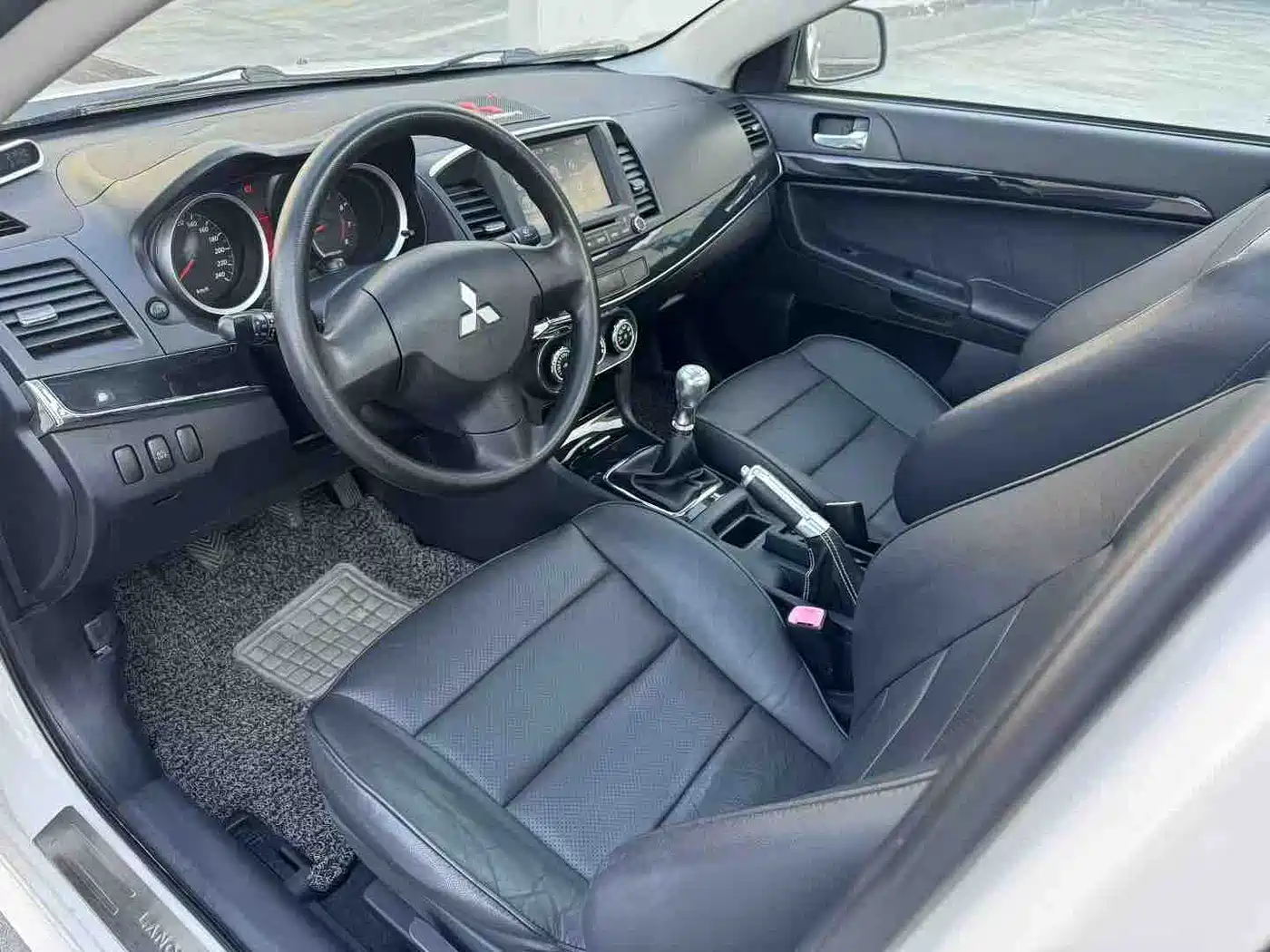 Mitsubishi Lancer EX 2012 Zhishang 1.8L Manual Luxury фото 6