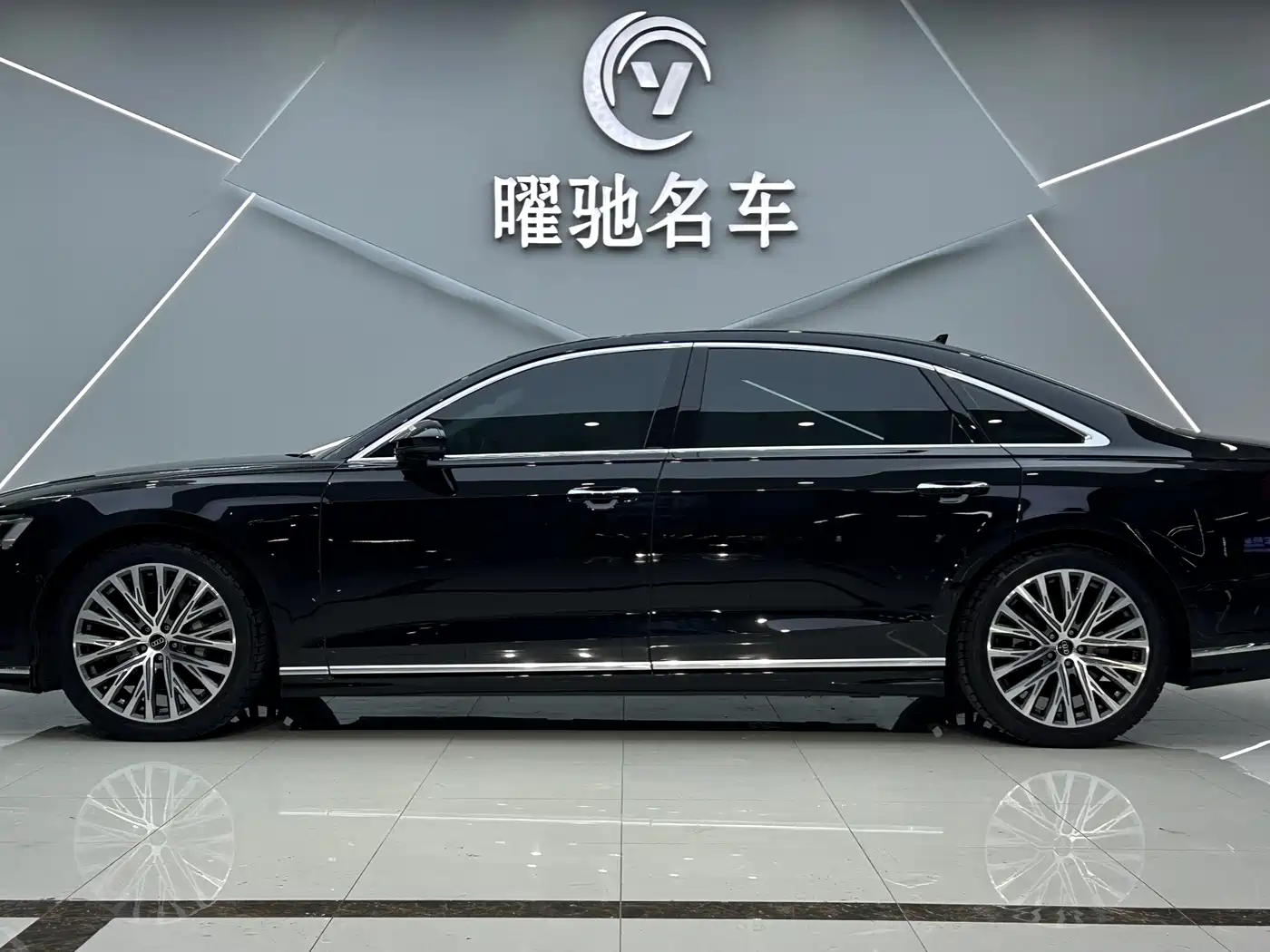 Audi A8 2024 Model A8L 50 TFSI quattro Premium Selection фото 3