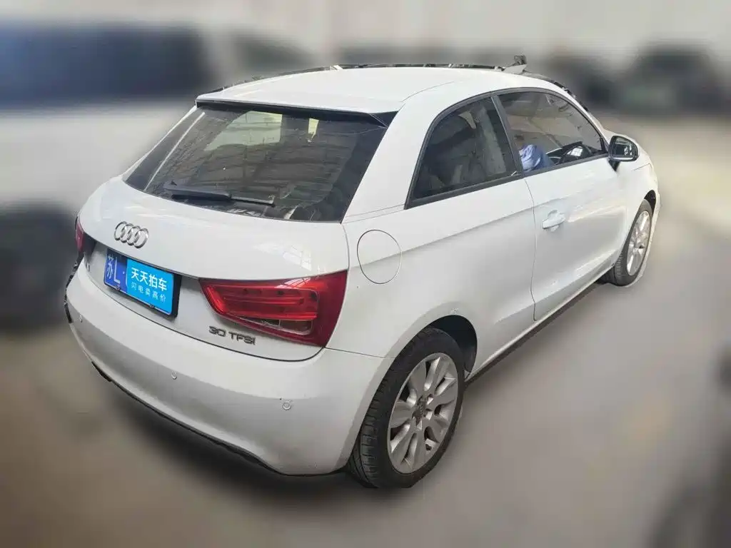 Фото 2 - Audi A1