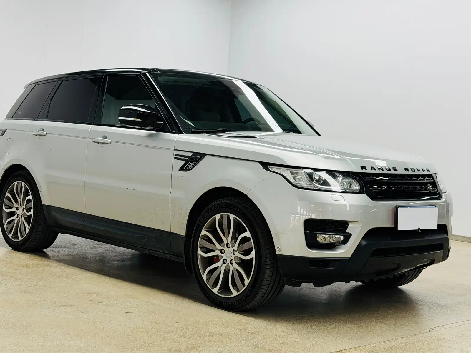 Фото 3 - Land Rover Range Rover Sport