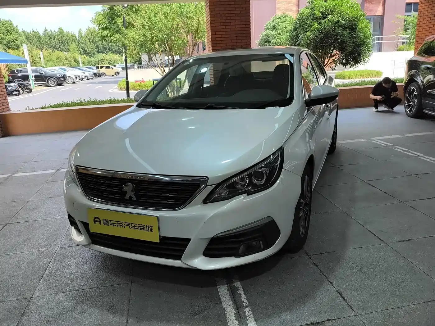 Peugeot 308 2017 2016 1.6L Automatic Luxury