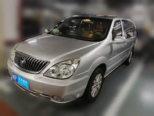 Buick GL8 2014 2.4L Executive Edition — фото 1