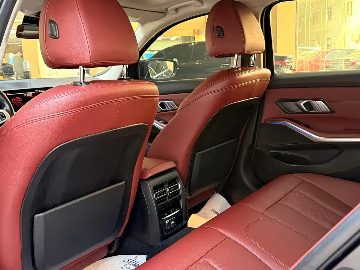 Фото 5 - BMW 3 Series
