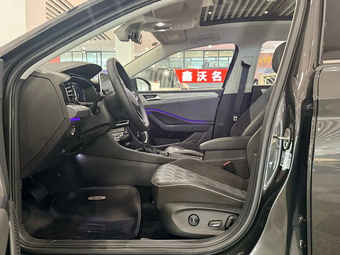 Volkswagen Sagitar, миниатюра 14