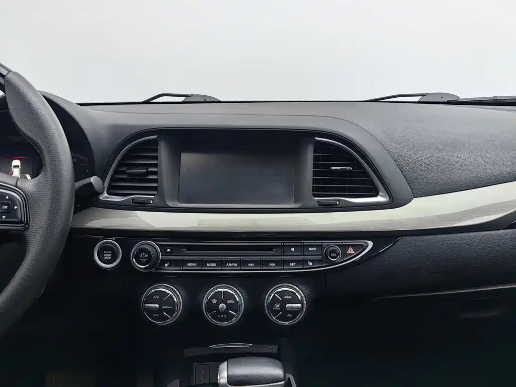 GAC Trumpchi Trumpchi GA6 2019 2016 235T DCT Luxury Edition