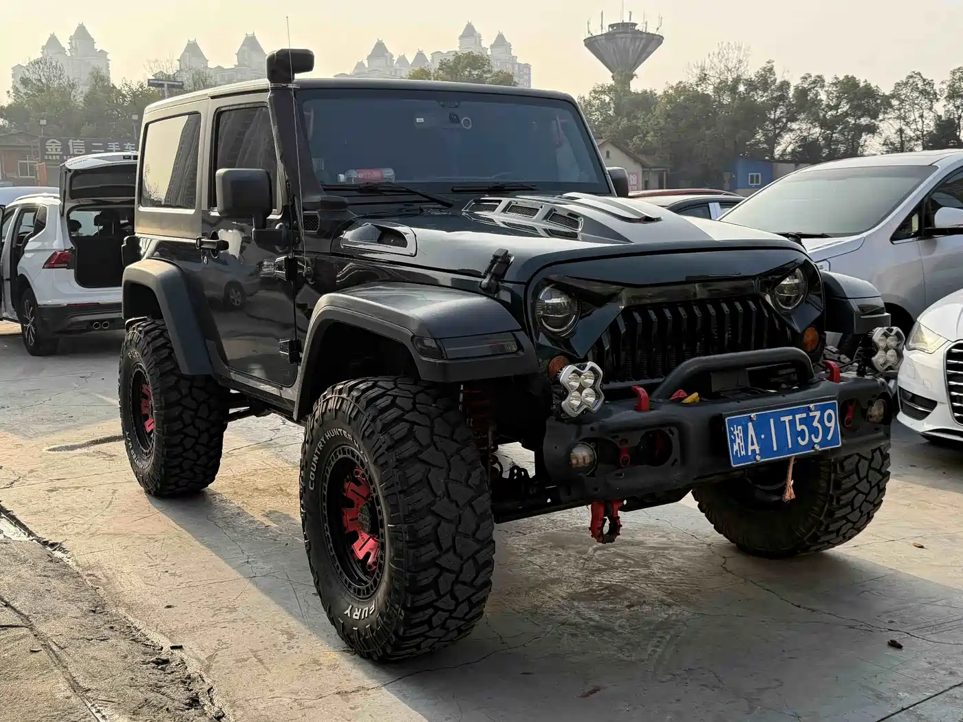 Фото 2 - Jeep Wrangler