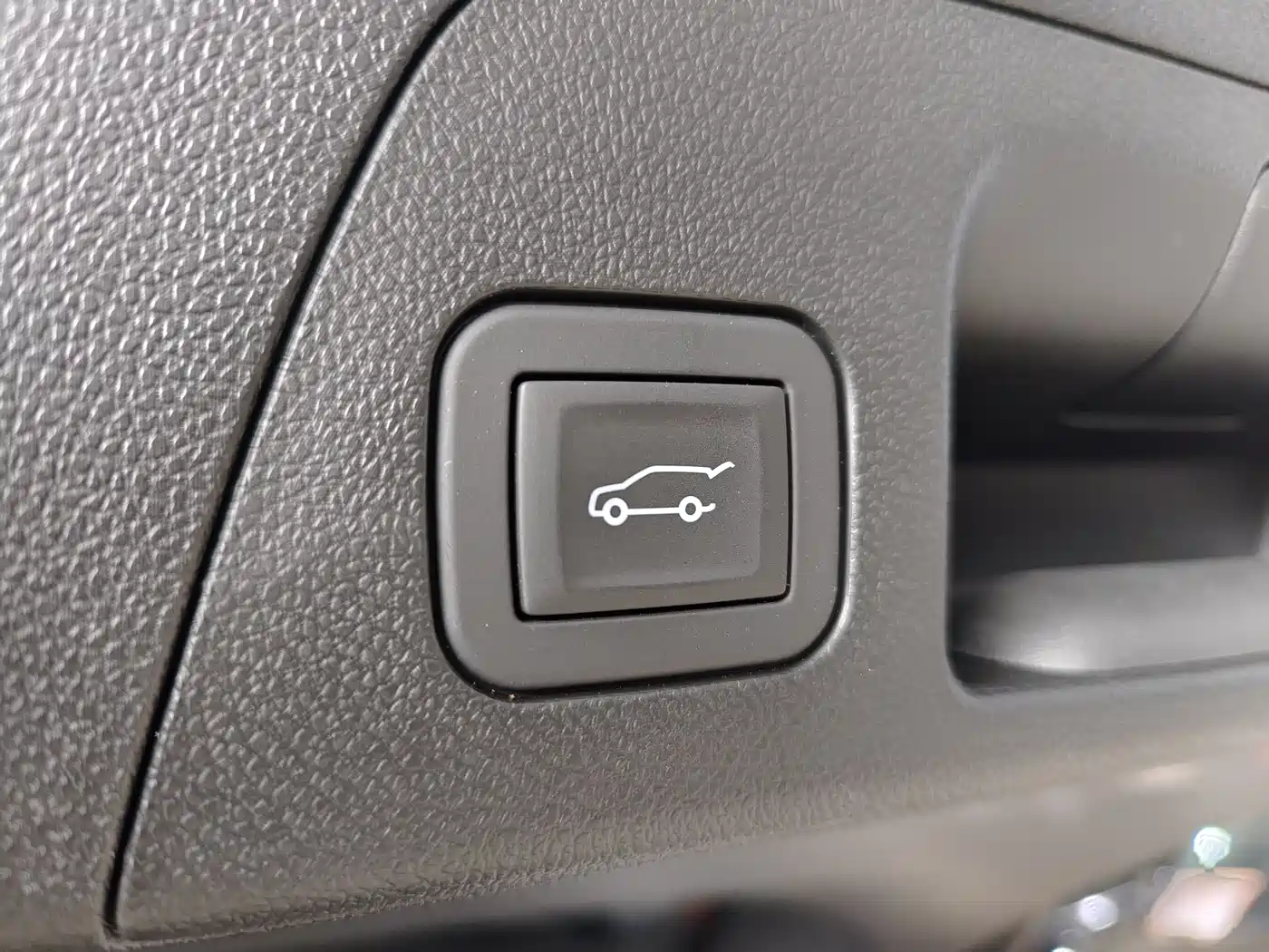 Buick Envision Plus 2025 Enclave Plus 28T 2WD Platinum Edition фото 26