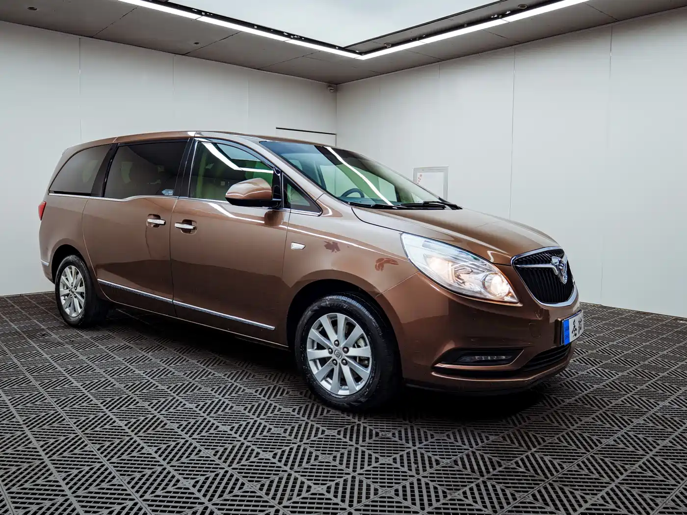 Buick GL8 2018 28T Premium Model China VI фото 4