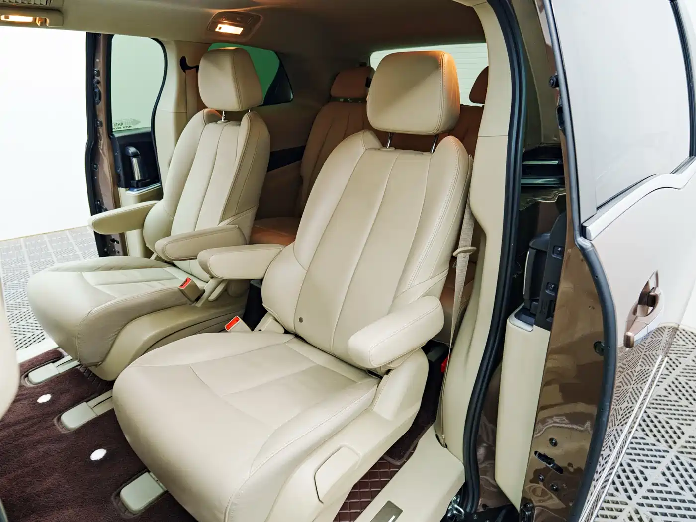 Buick GL8 2018 28T Premium Model China VI фото 13