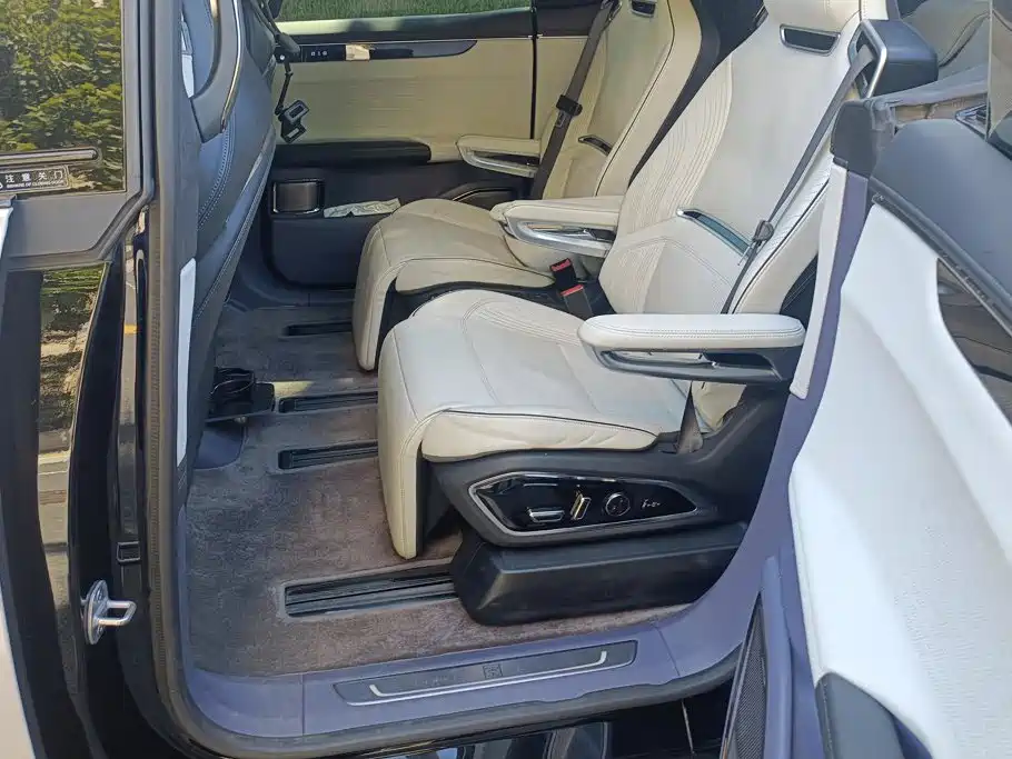 HiPhi X 2021 2021 Founder Edition 6-Seater