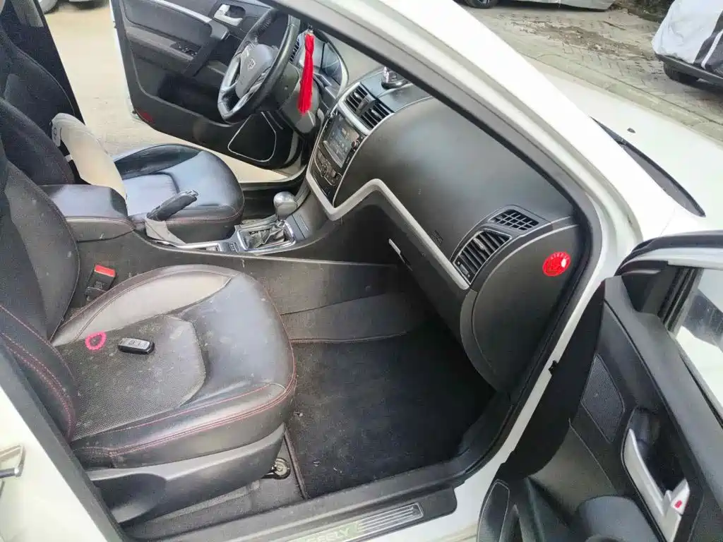 Geely Emgrand 2015 2014 Hatchback 1.3T CVT Elite