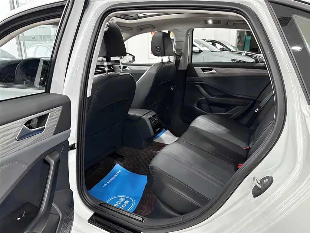 Volkswagen Sagitar 2026 2026 Model 30 Million Special Selection 300TSI DSG Surpass Edition