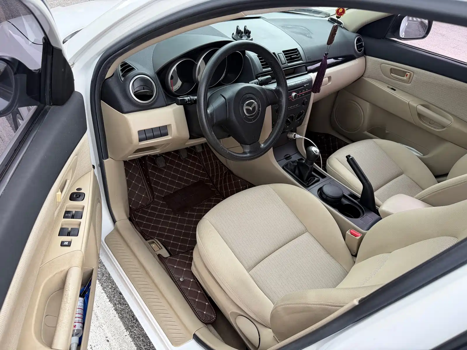 Фото 8 - Mazda 3