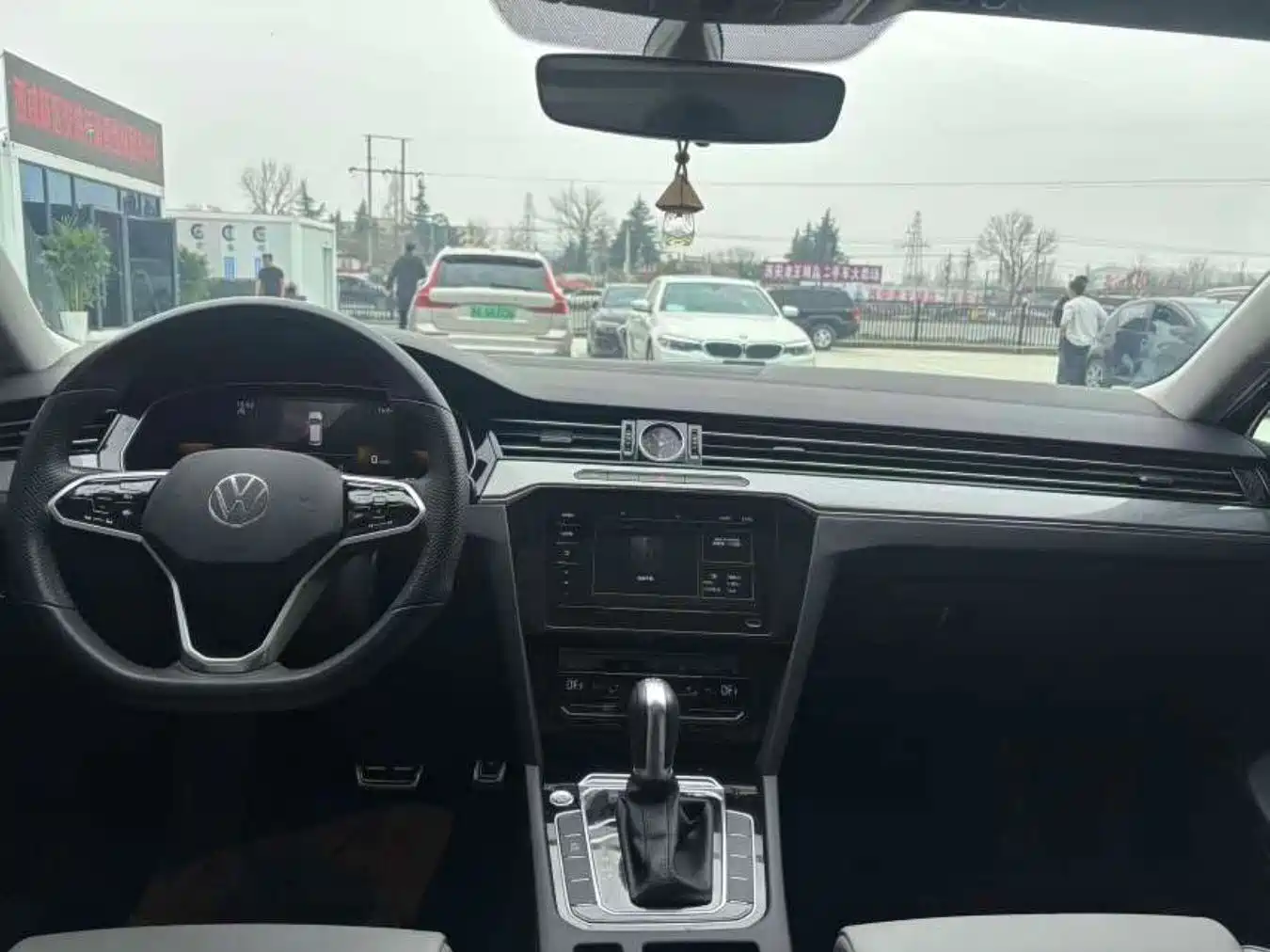 Volkswagen Magotan 2023 2 Million Units Anniversary Edition 330TSI DSG Leading Type фото 6