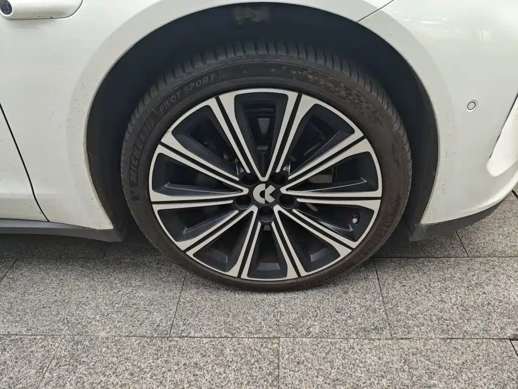 NIO ET7 2025 2024 75kWh Executive Signature Edition