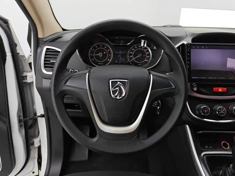 Baojun 560 2016 2016 1.8L Manual Comfort