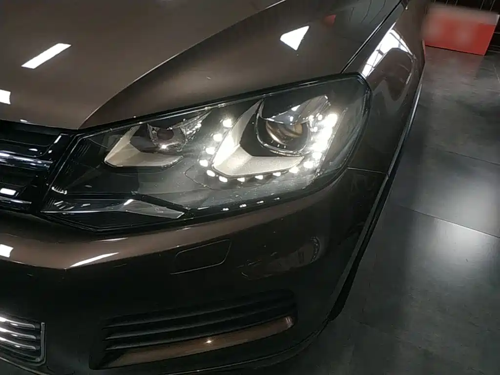 Фото 24 - Volkswagen Touareg