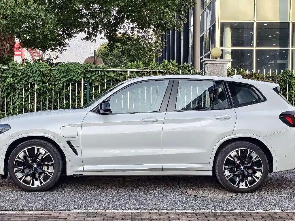 BMW iX3 2024 2024 Innovation Leader