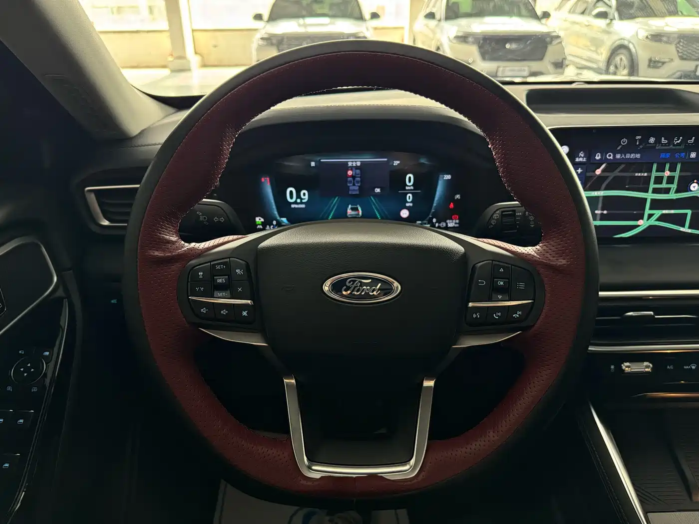 Photo 12 - Ford Explorer