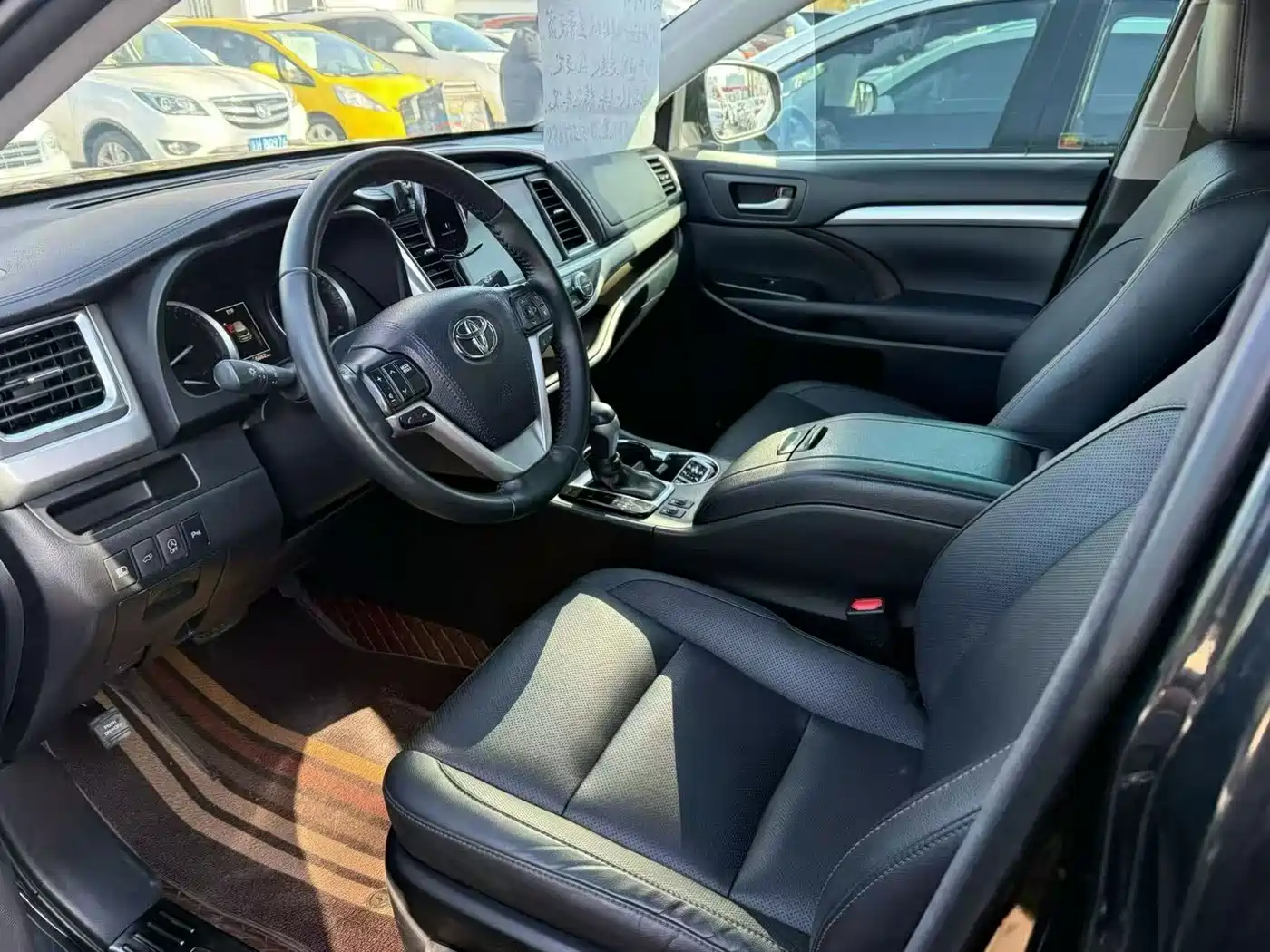 Toyota Highlander 2018 2.0T 4WD Premium 7-seater China VI фото 4