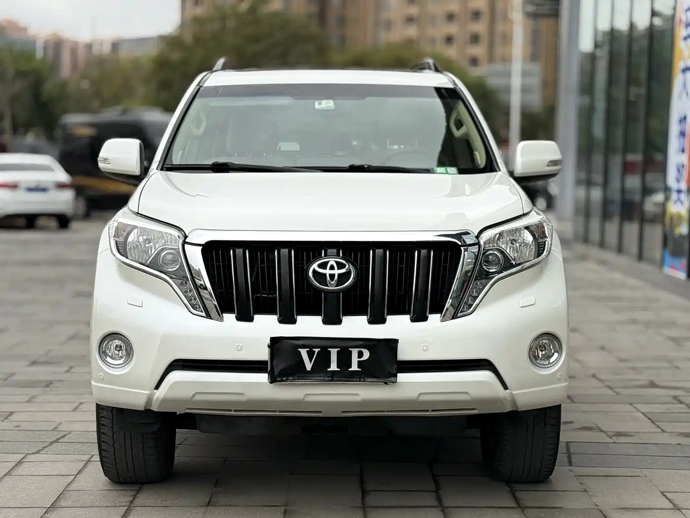 Toyota Prado 2016 3.5L Auto TX-L фото 2