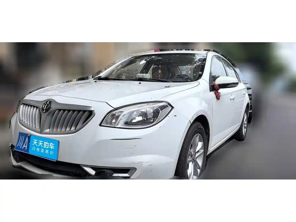 Zhonghua H330 2015 2013 1.5L Automatic Luxury