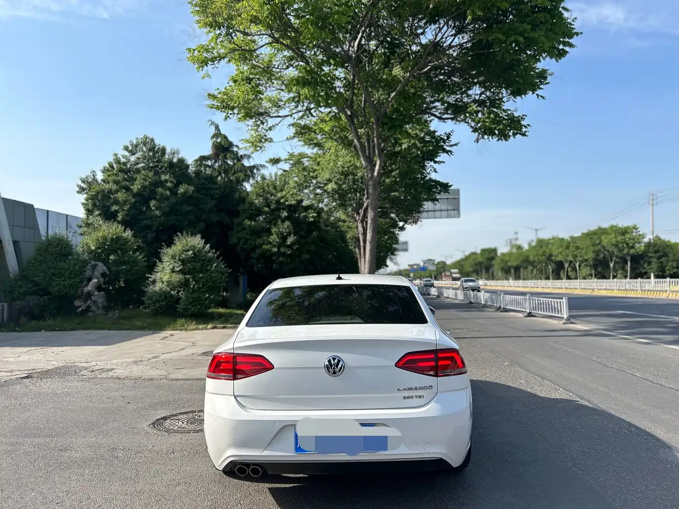Volkswagen Lamando 2017 280TSI DSG Comfort Edition фото 4