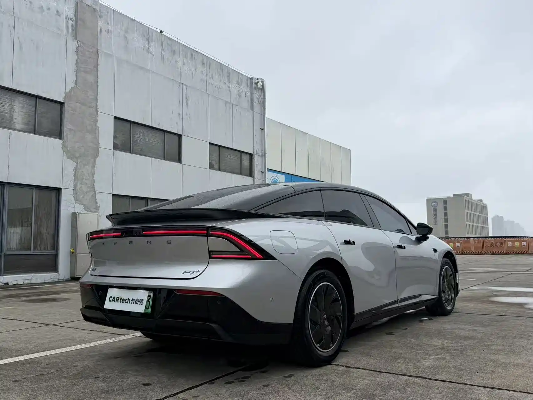 Фото 9 - XPeng P7+