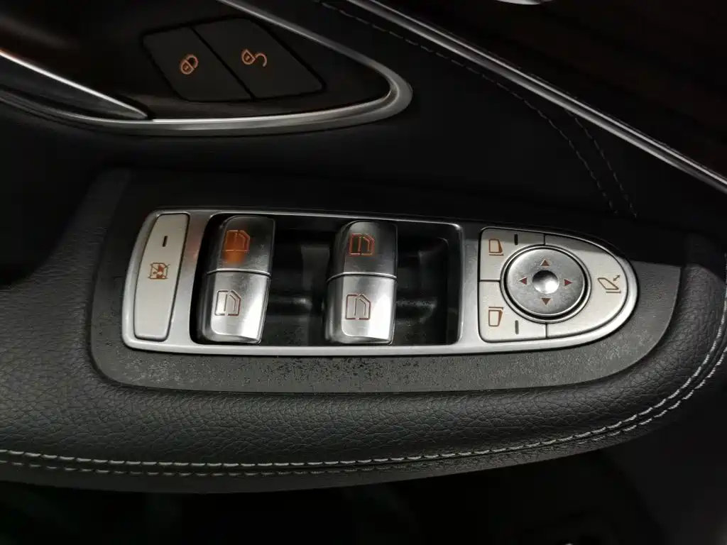 Mercedes-Benz GLC 2016 2016 GLC 260 4MATIC Dynamic