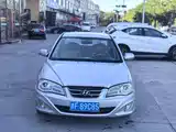 Photo 2 - Hyundai Elantra