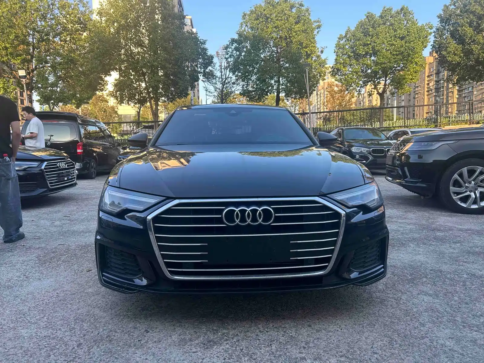 Photo 2 - Audi A6L