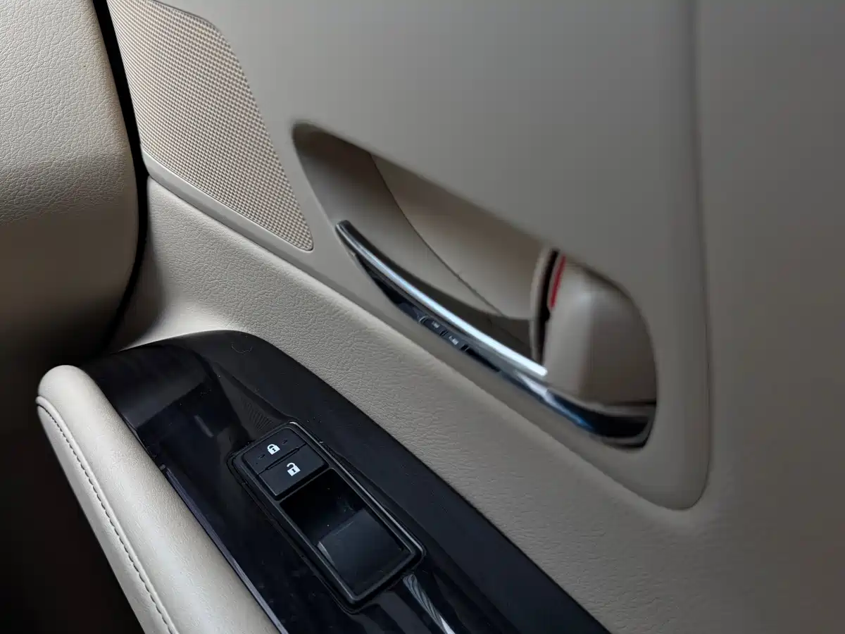 Lexus RX Classic 2012 270 Elegance фото 12