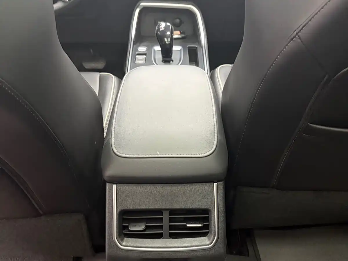 Фото 14 - Haval H6