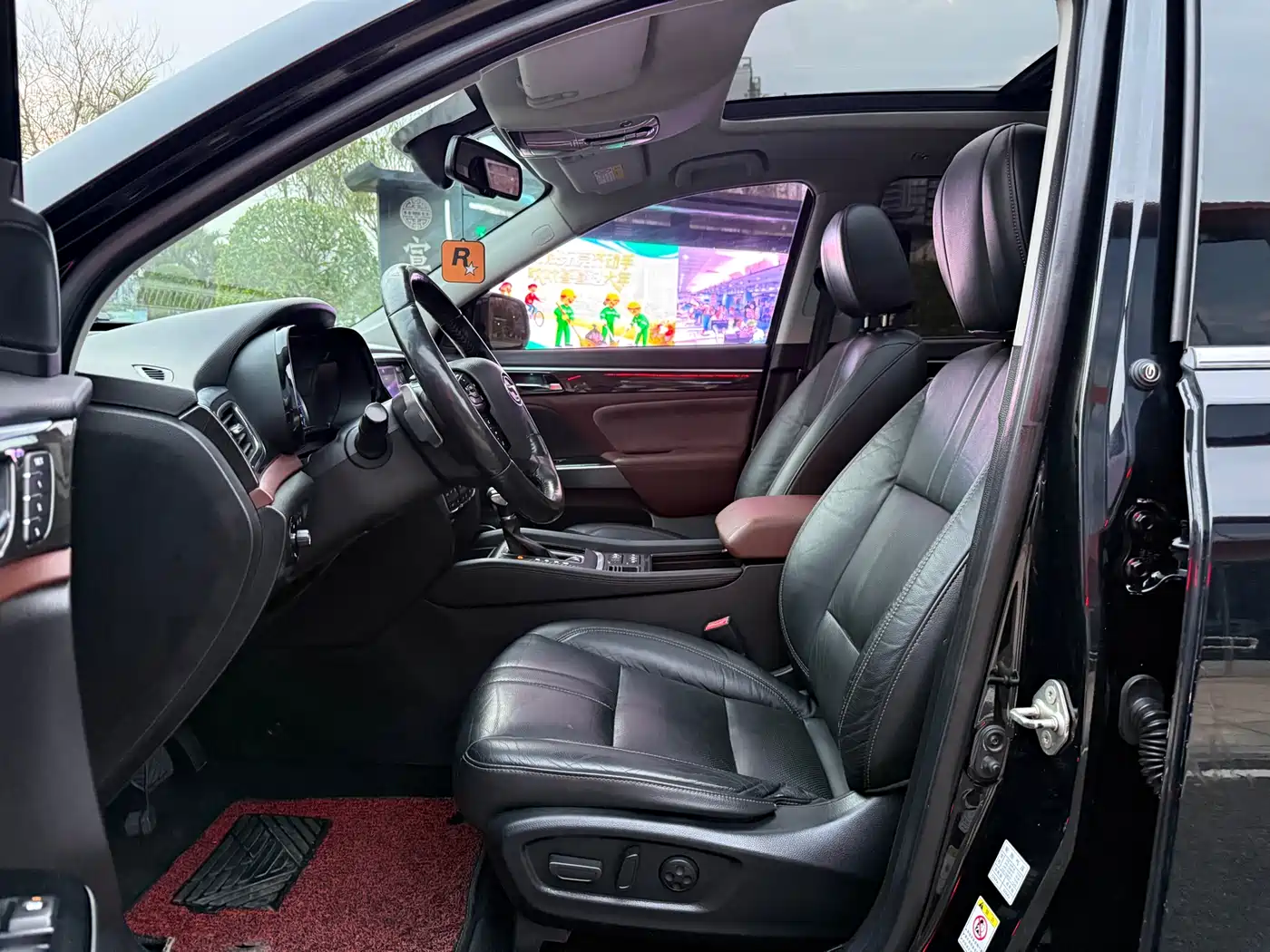 GAC Trumpchi Trumpchi GS8 2017 320T 2WD Luxury Smart Connect (7-seater) фото 8